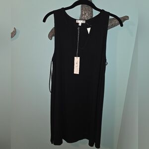 nine britton Black Sleeveless Shift Top
